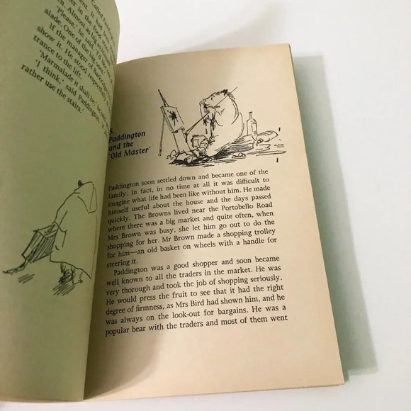 Vtg 1972  Bear Called Paddington The Air Armada Lion Book Paperback Michael Bond - Picture 16 of 16